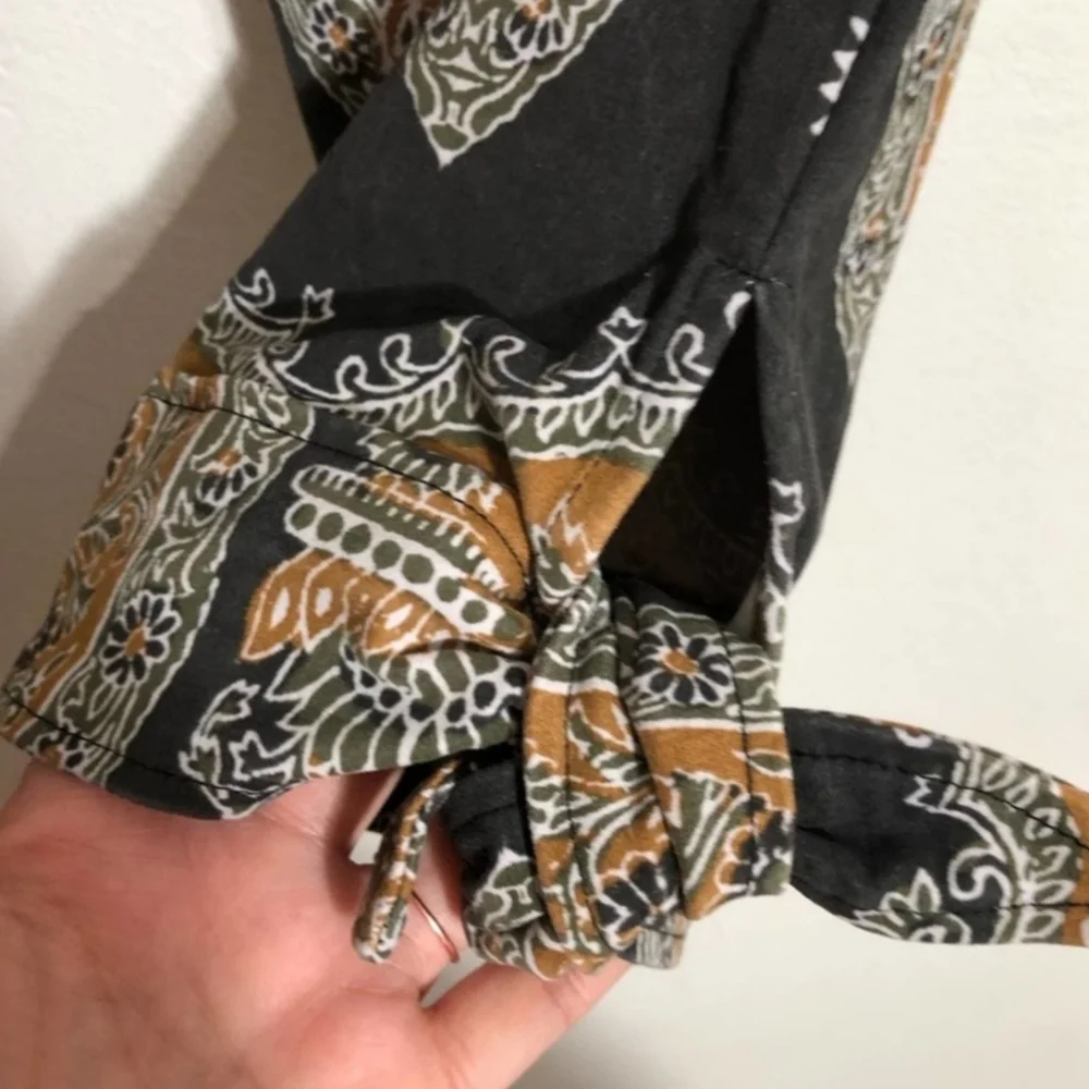 Free People Paisley Print Gray GoldCropped Tie Ankle Pants 0